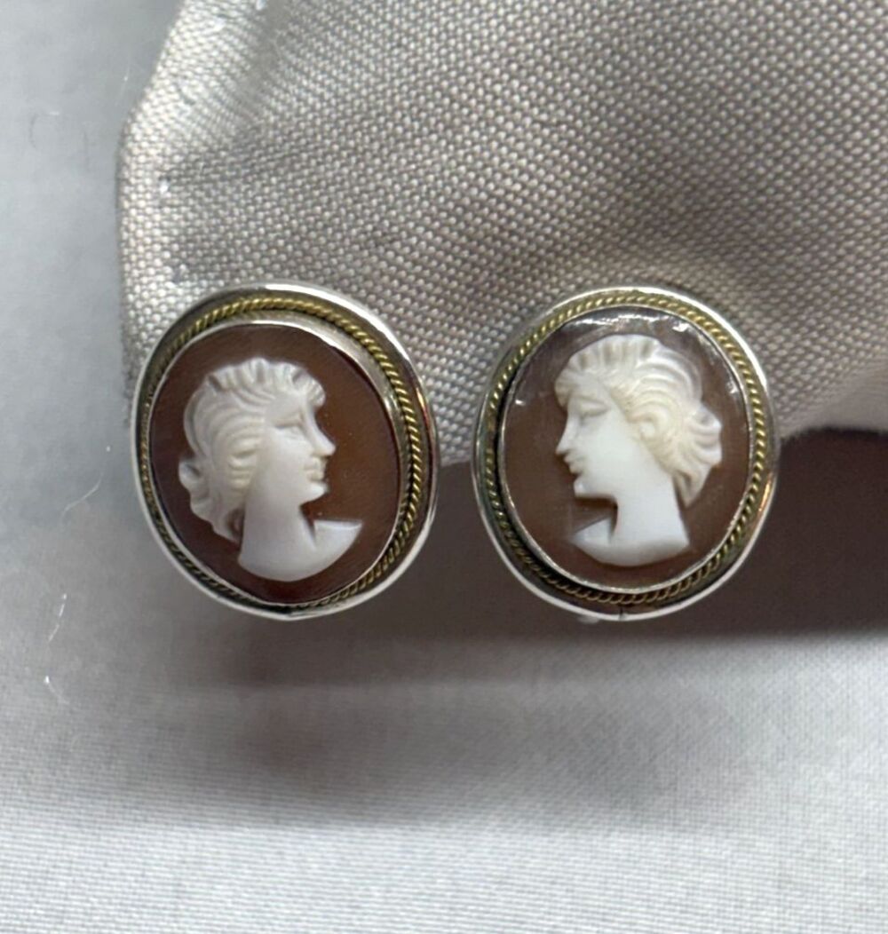 Vintage 1940s Shell Cameo Carved Carnelian Screw back Earrings 800 coin Silver - Picture 1 of 11